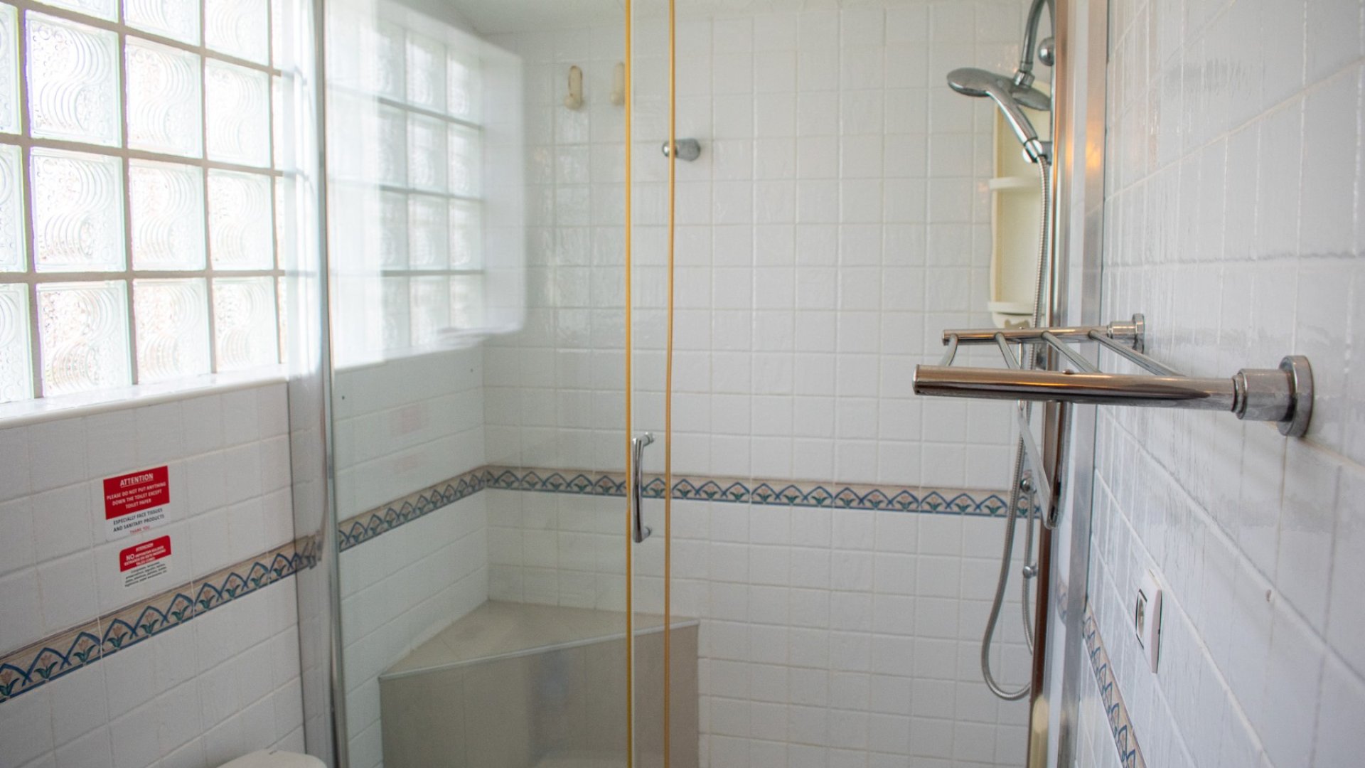 Resale - Villa -
Orihuela Costa - MUY CERCA DE LA PLAYA