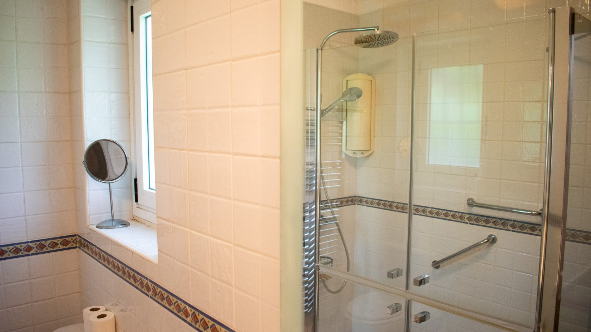 Resale - Villa -
Orihuela Costa - MUY CERCA DE LA PLAYA