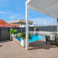 Resale - Villa -
Orihuela Costa - Orihuela