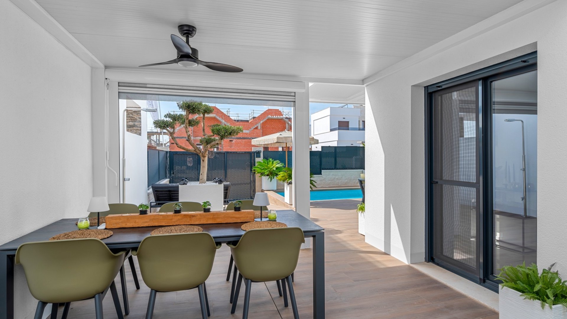 Resale - Villa -
Orihuela Costa - Orihuela