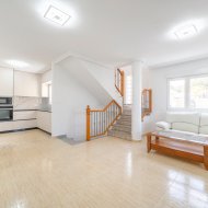 Resale - Villa -
Orihuela Costa - Pau 26