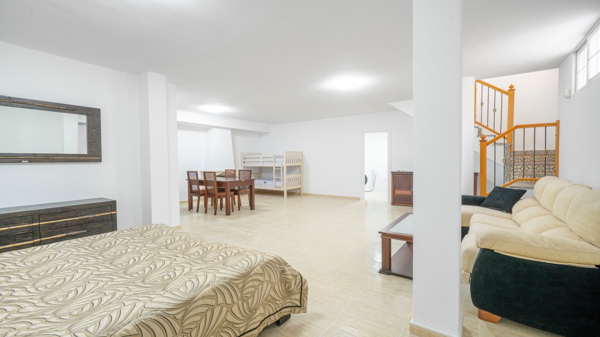 Resale - Villa -
Orihuela Costa - Pau 26