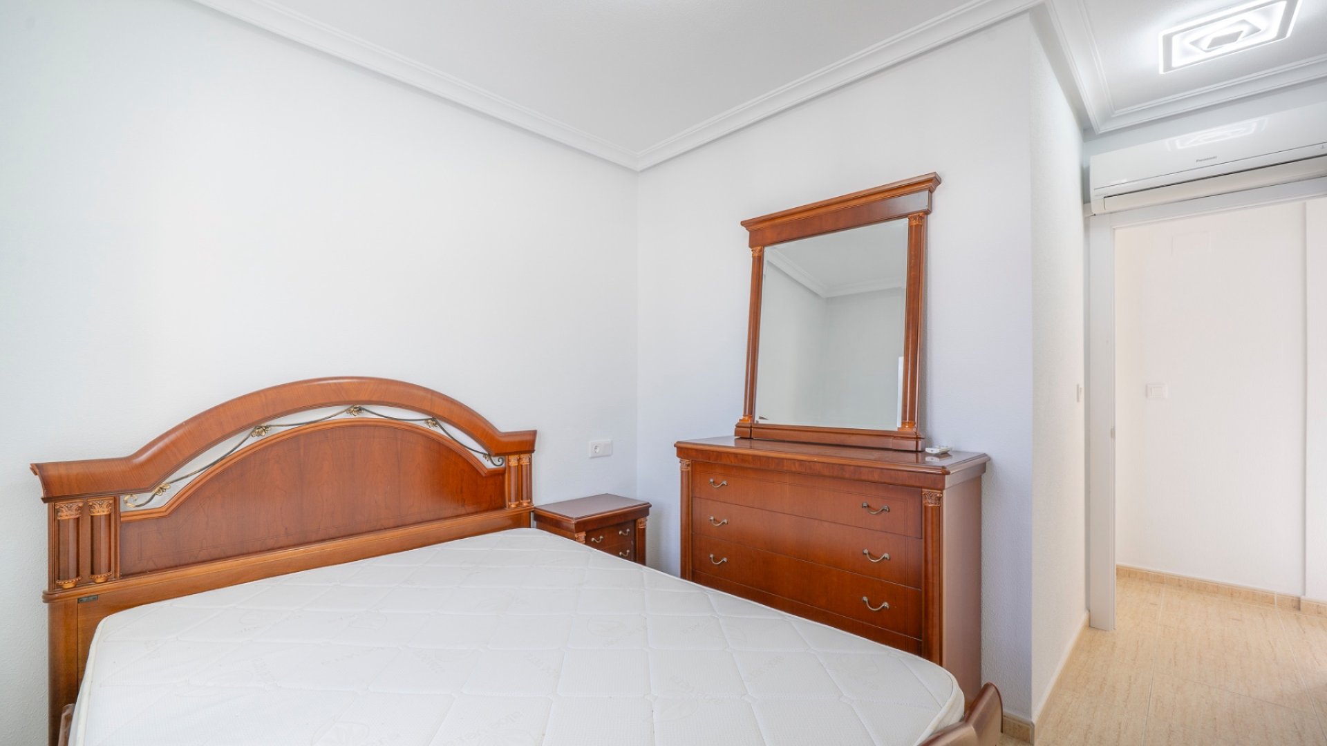 Resale - Villa -
Orihuela Costa - Pau 26