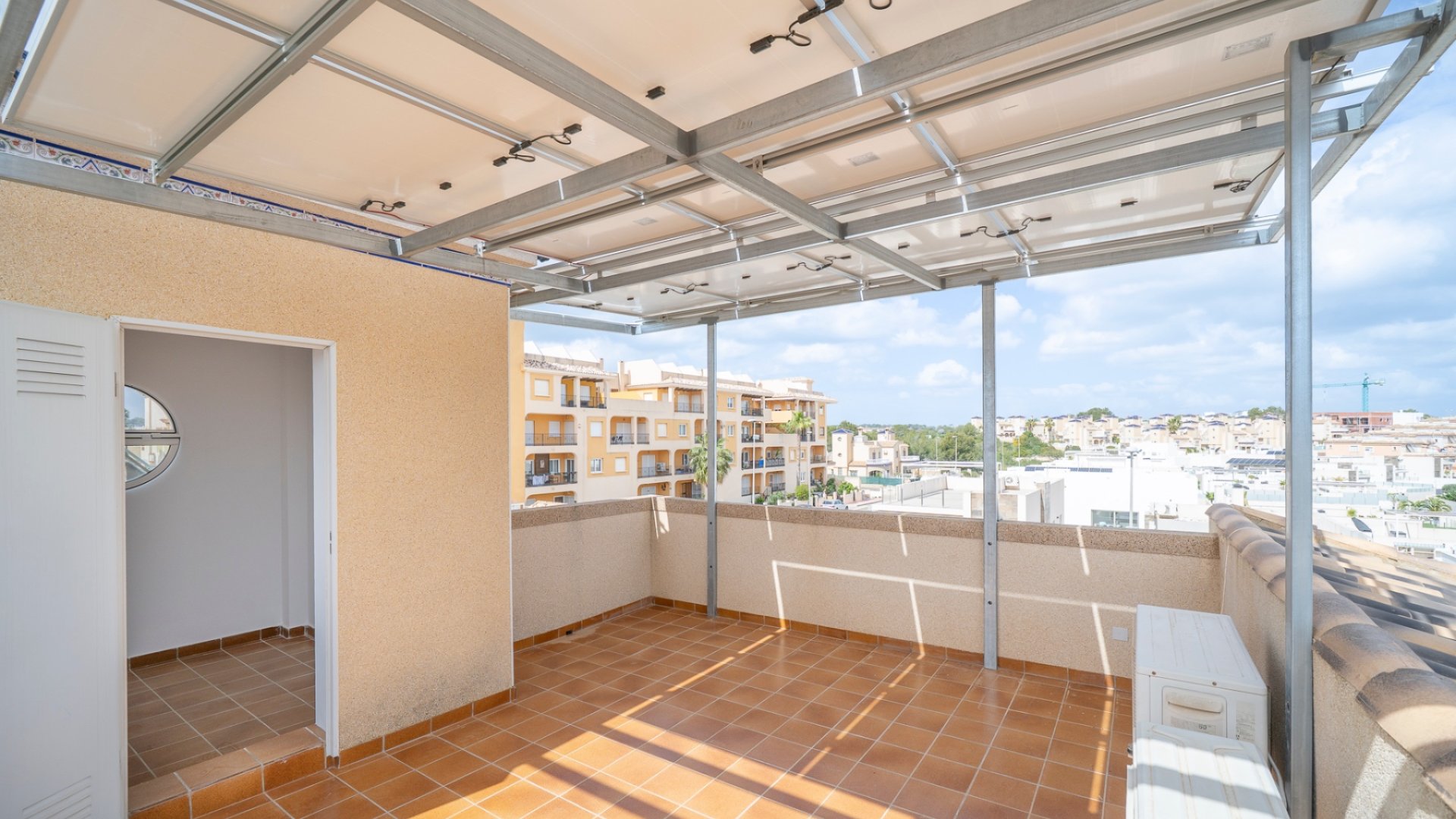 Resale - Villa -
Orihuela Costa - Pau 26