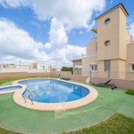 Resale - Villa -
Orihuela Costa - Pau 26