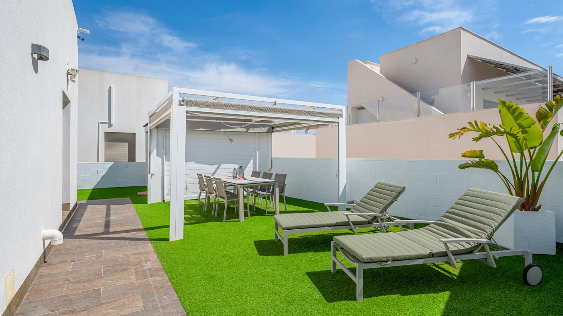 Resale - Villa -
Orihuela Costa - Pau 8*