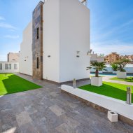 Resale - Villa -
Orihuela Costa - Pau 8*