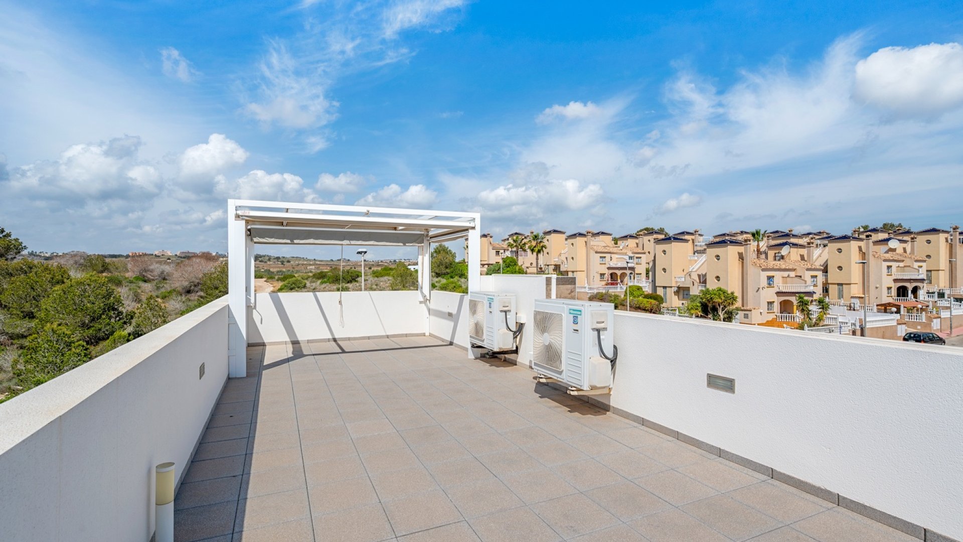 Resale - Villa -
Orihuela Costa - Pau 8*