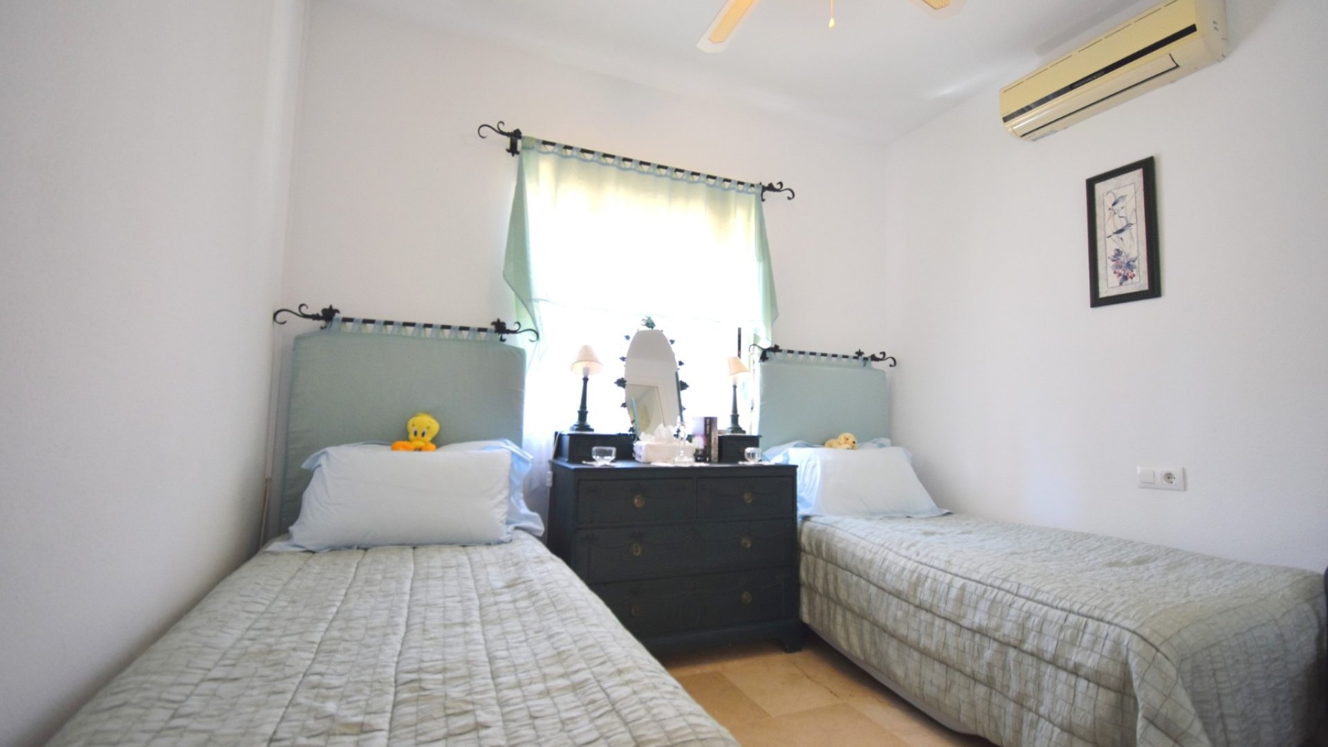 Resale - Villa -
Orihuela Costa - Playa Flamenca