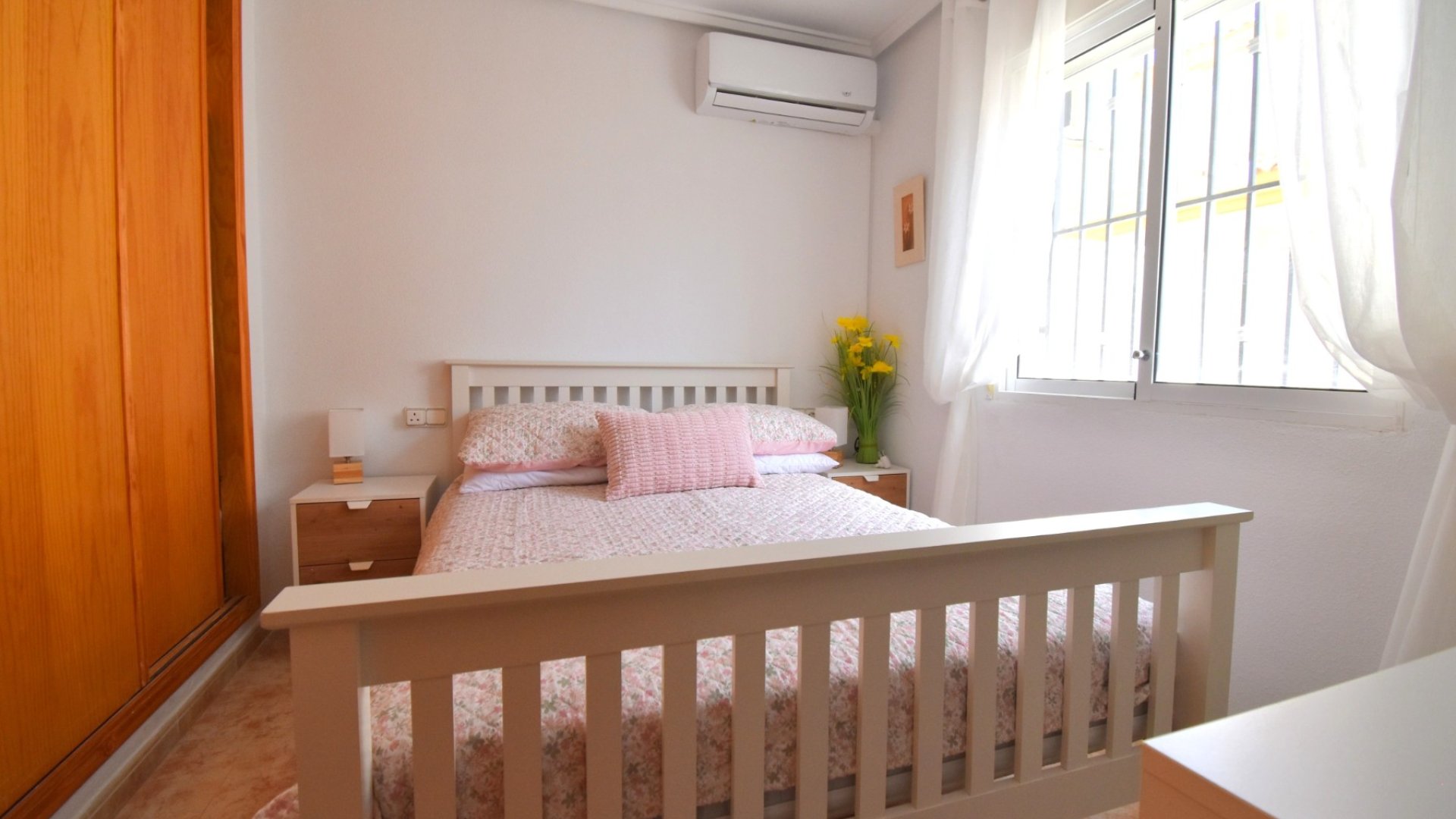Resale - Villa -
Orihuela Costa - Playa Flamenca