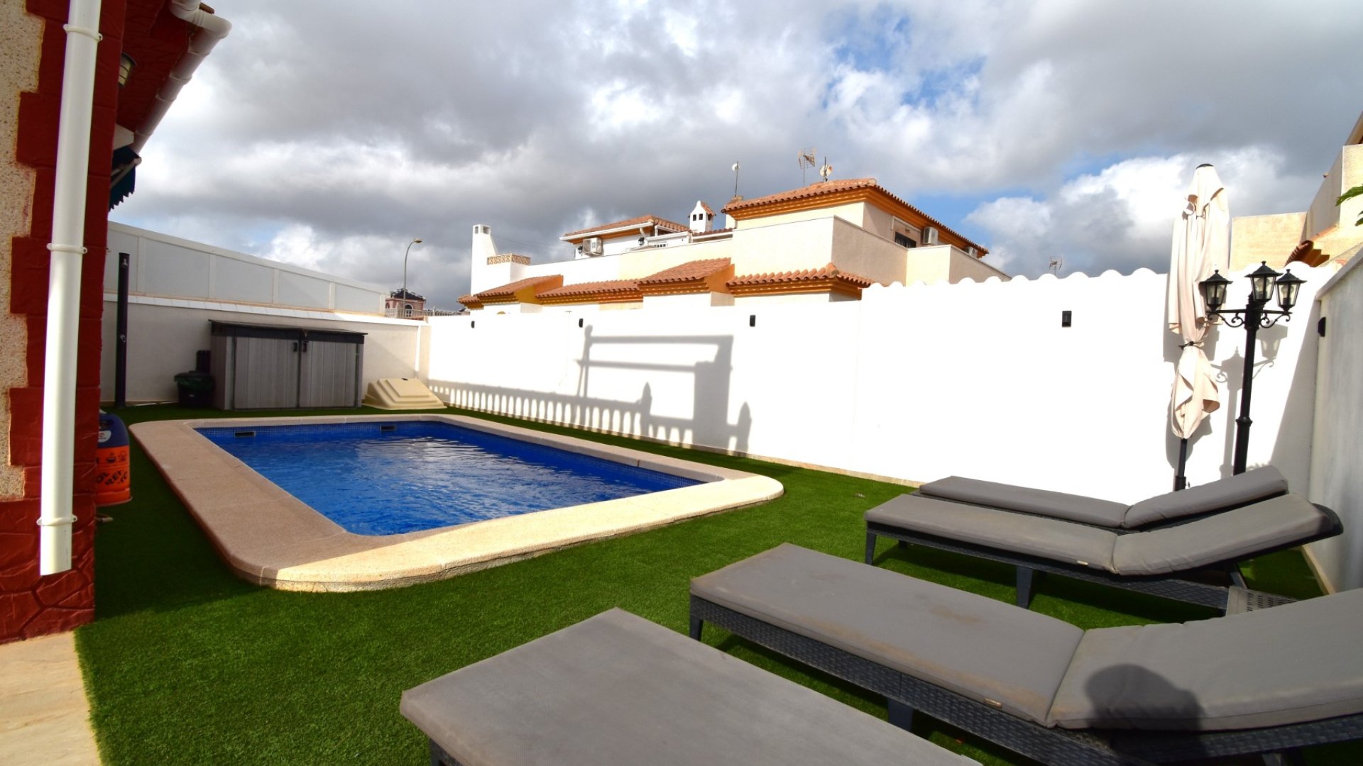 Resale - Villa -
Orihuela Costa - Playa Flamenca