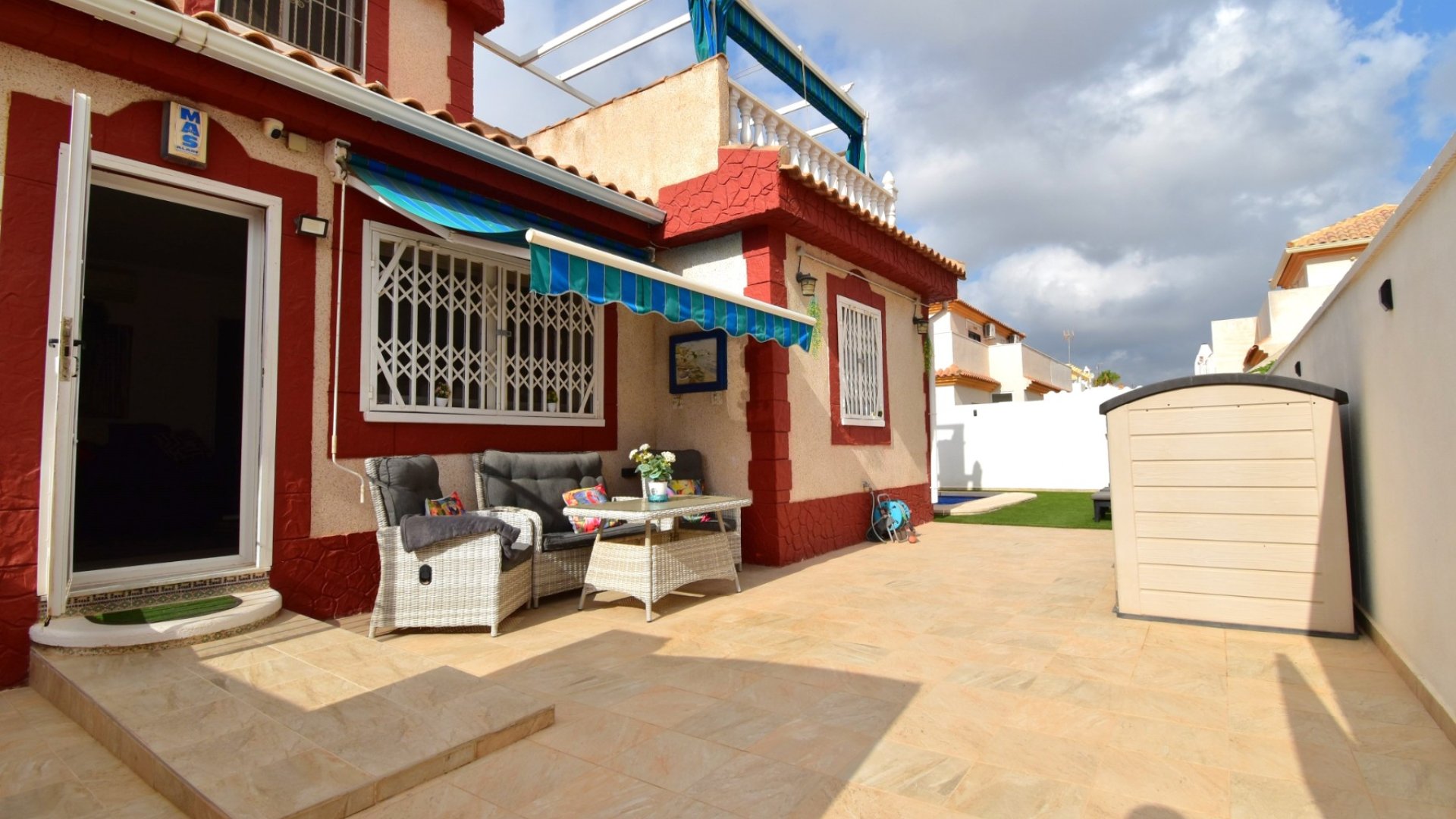 Resale - Villa -
Orihuela Costa - Playa Flamenca