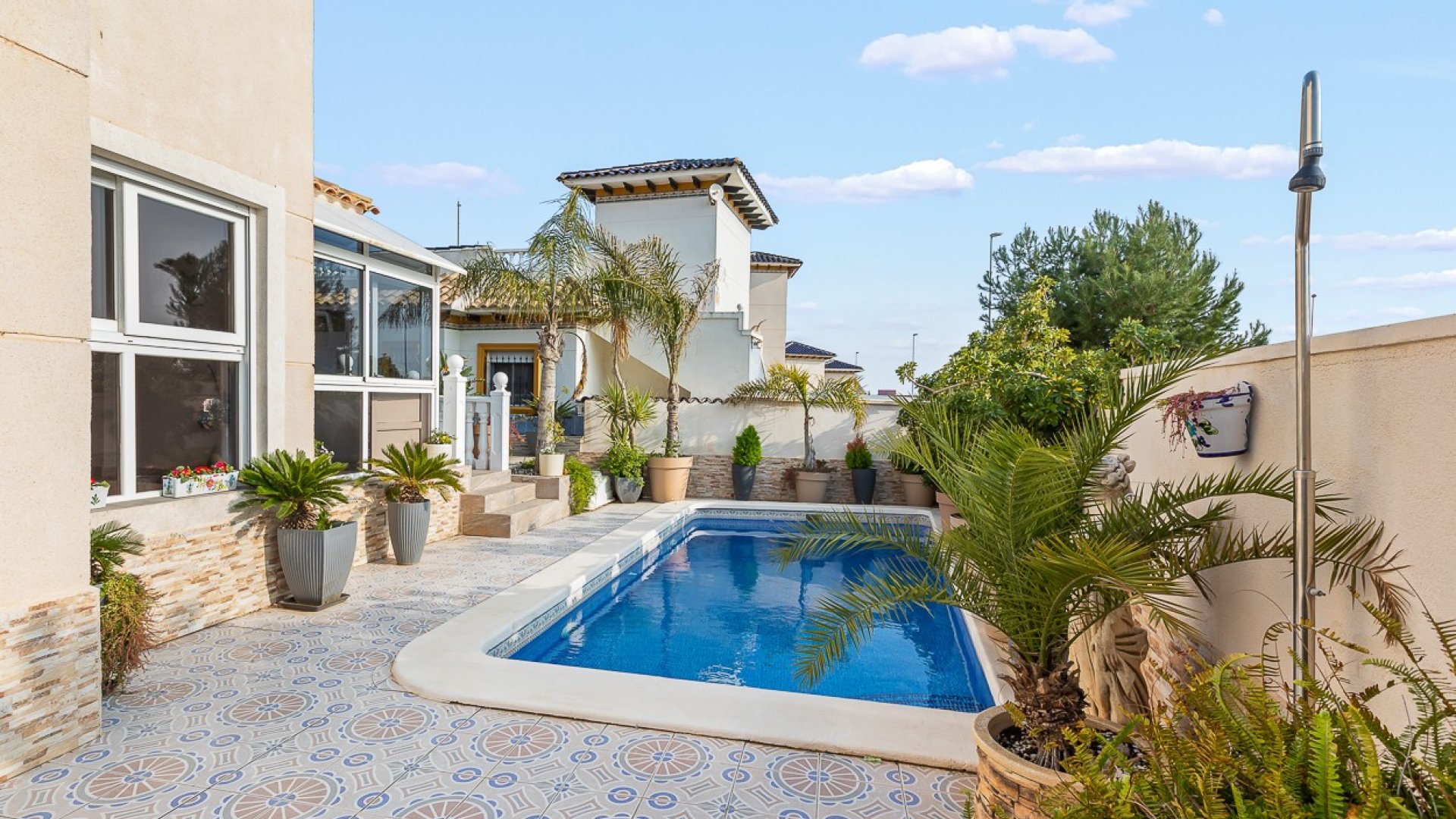 Resale - Villa -
Orihuela Costa - Playa Flamenca