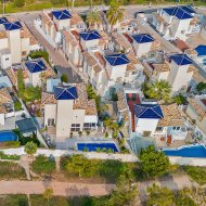 Resale - Villa -
Orihuela Costa - Playa Flamenca
