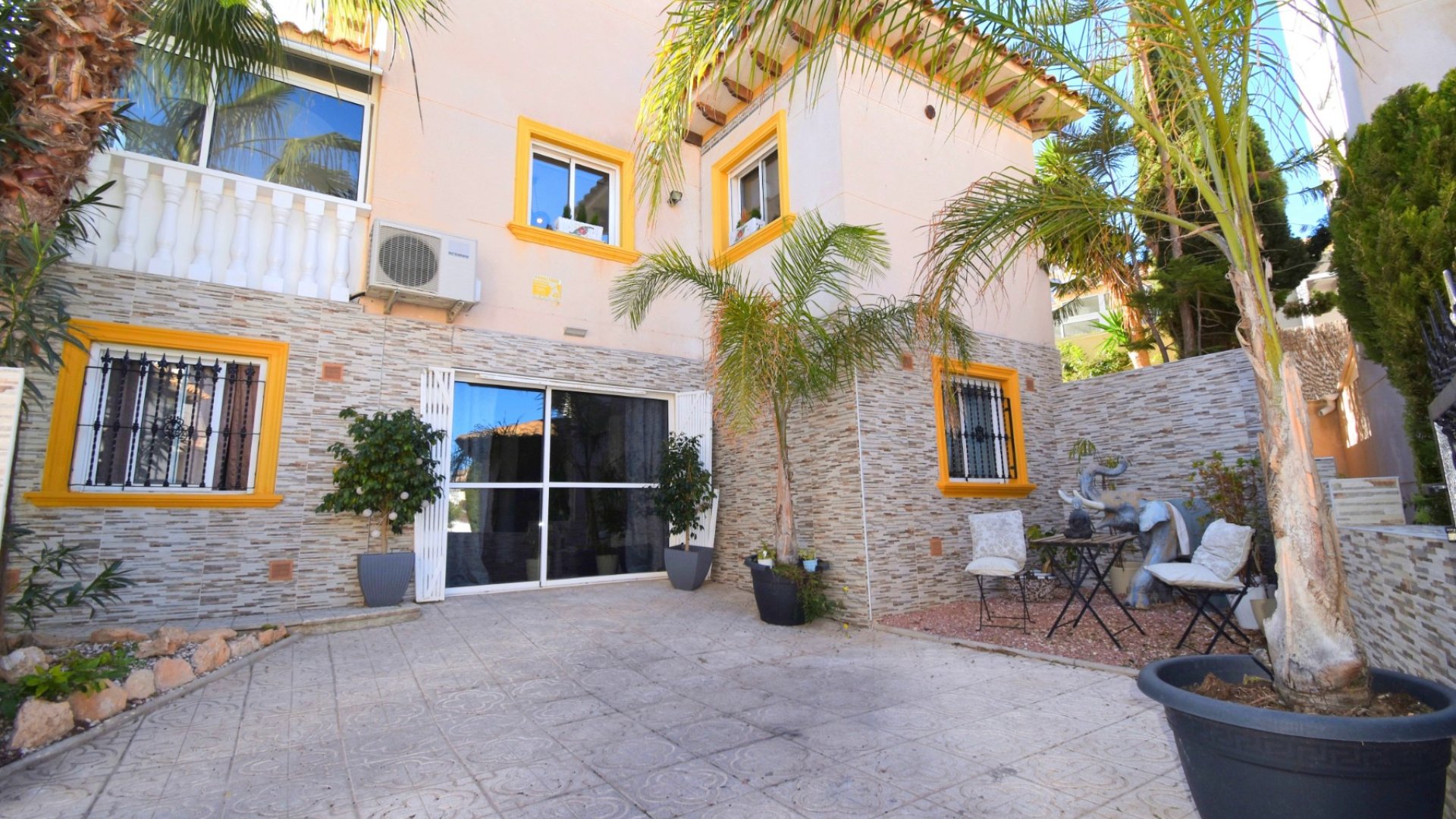 Resale - Villa -
Orihuela Costa - Playa Flamenca