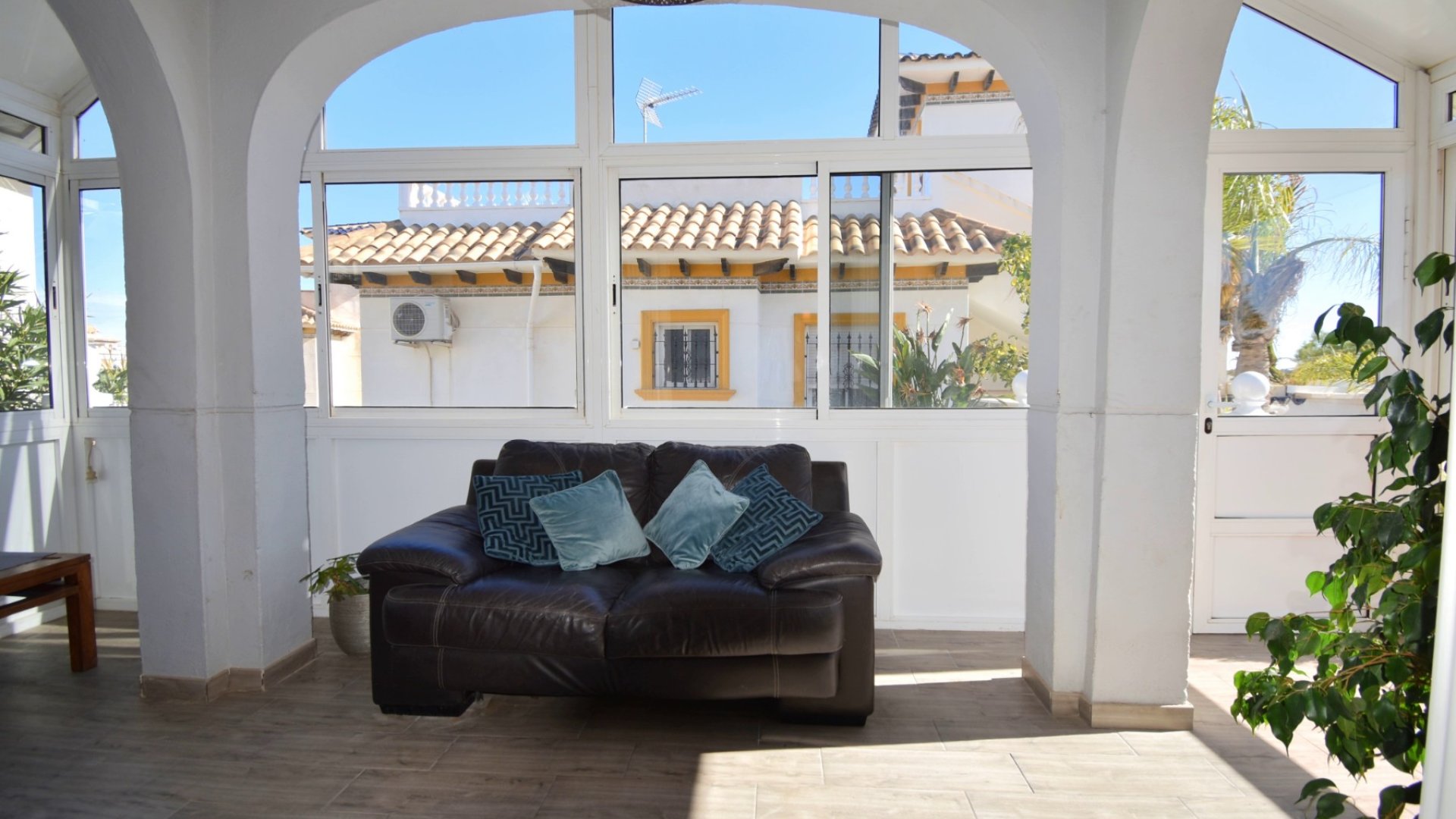 Resale - Villa -
Orihuela Costa - Playa Flamenca