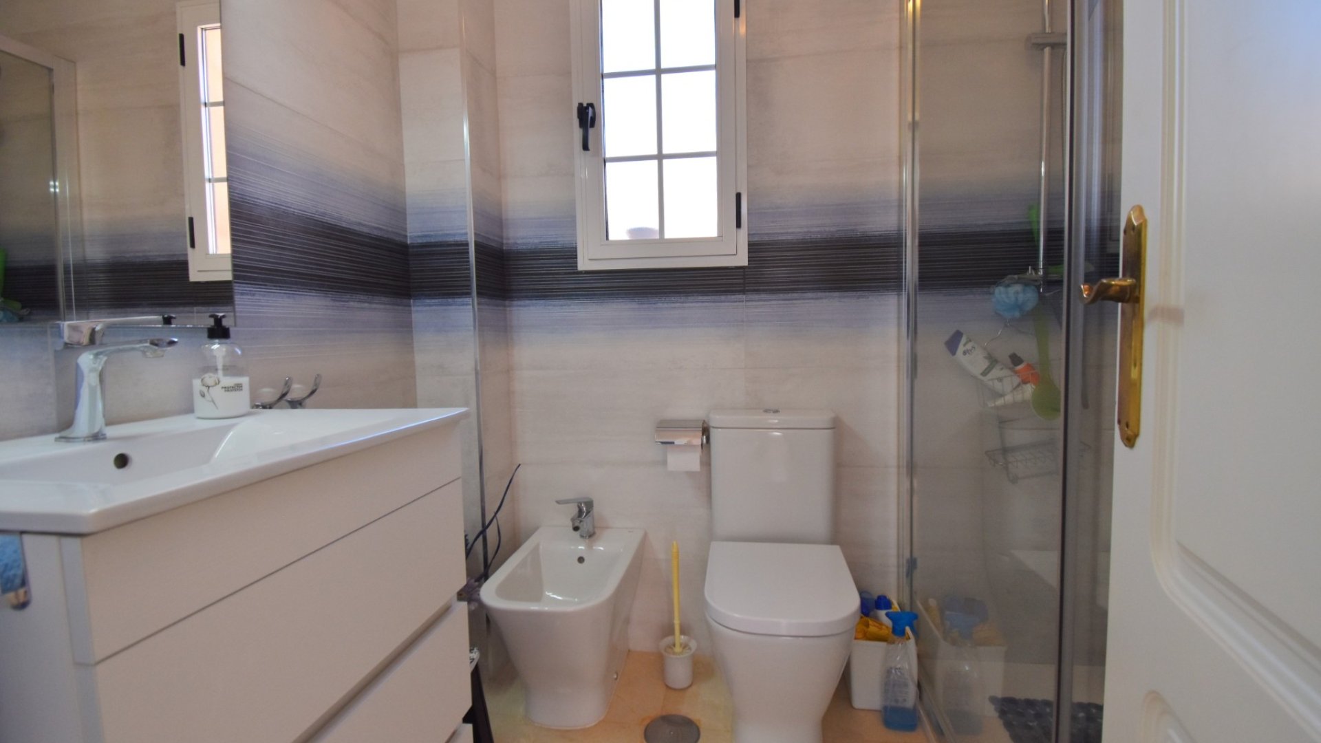 Resale - Villa -
Orihuela Costa - Playa Flamenca