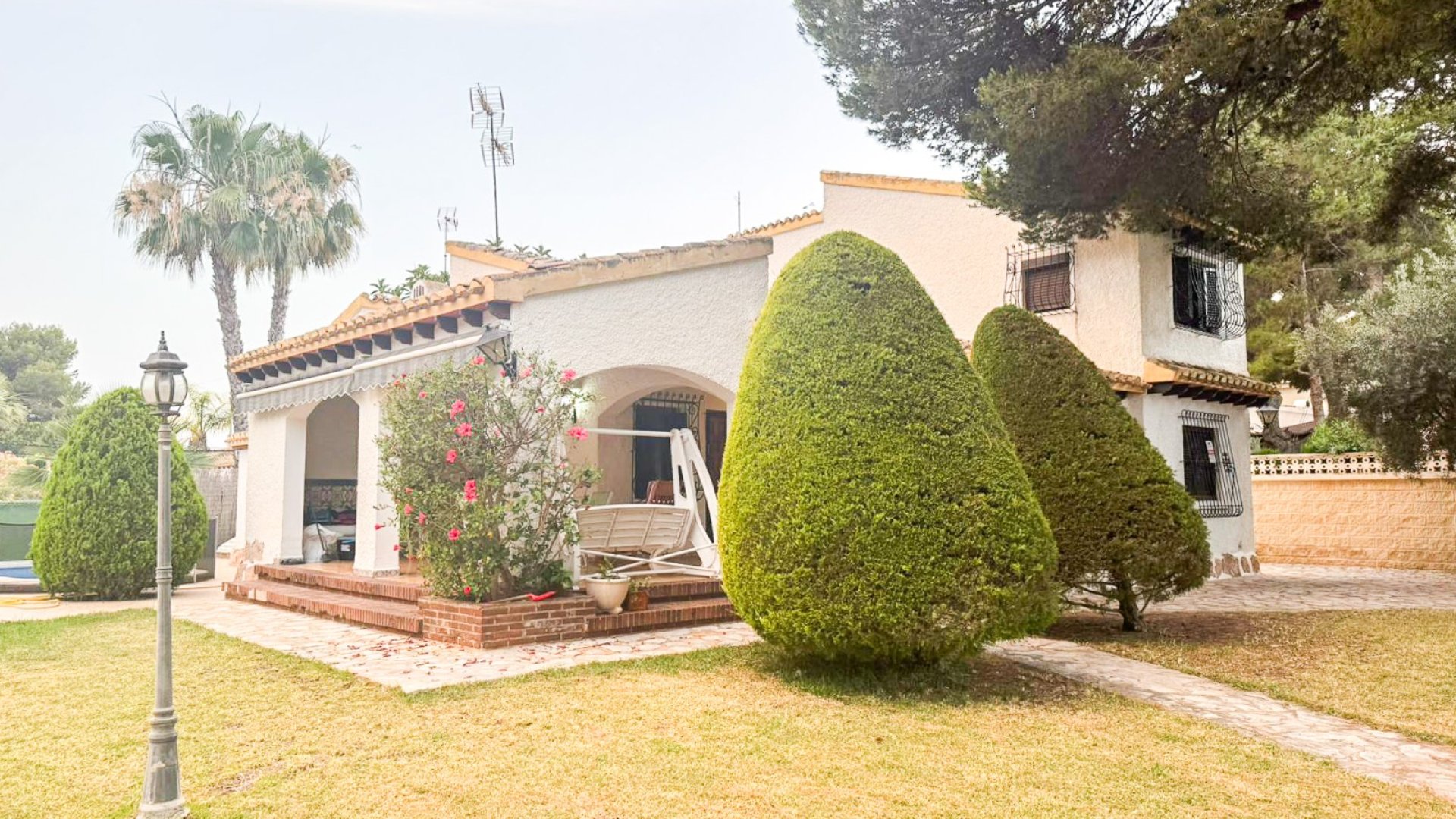 Resale - Villa -
Orihuela Costa - Punta Prima