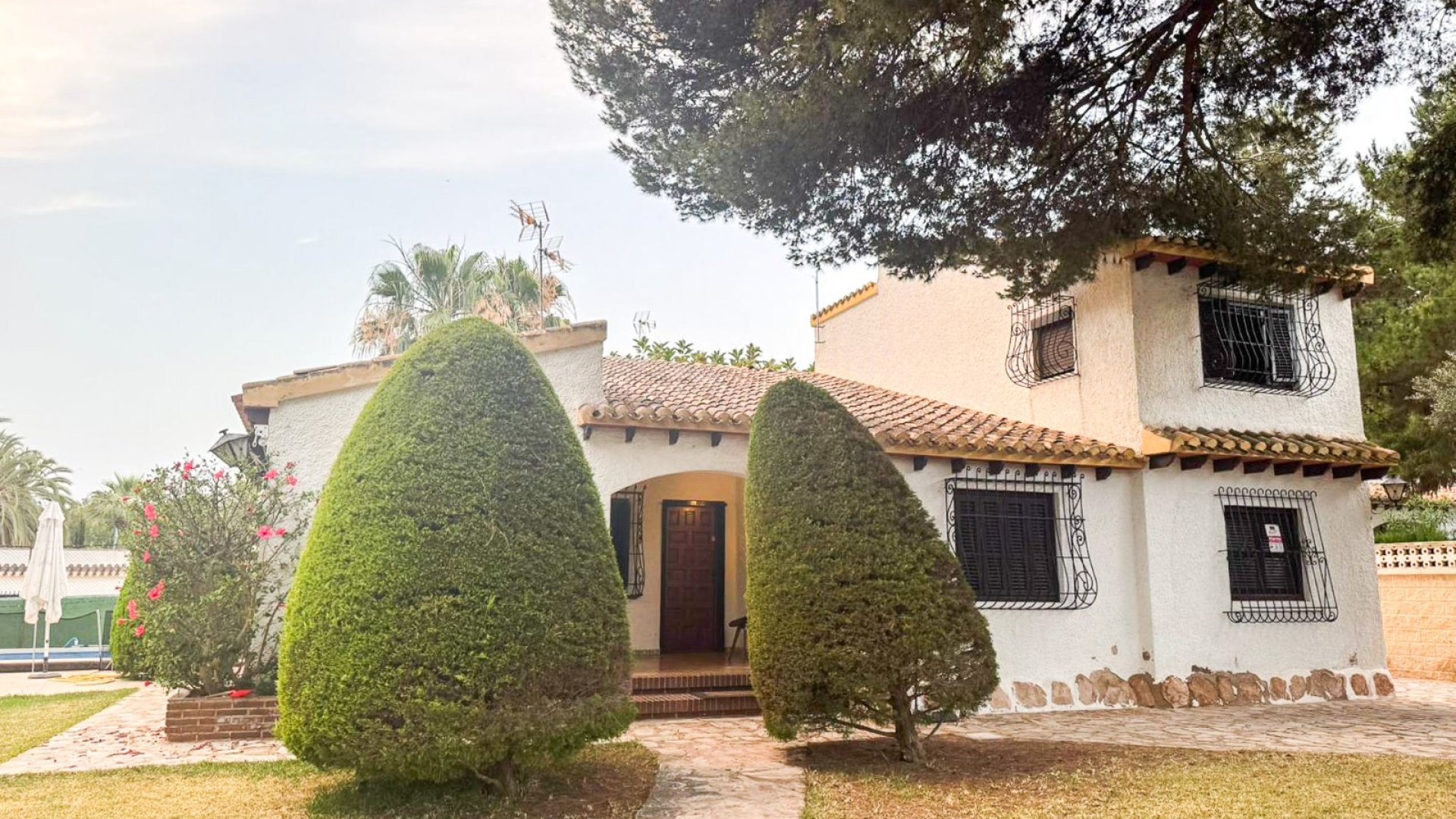 Resale - Villa -
Orihuela Costa - Punta Prima