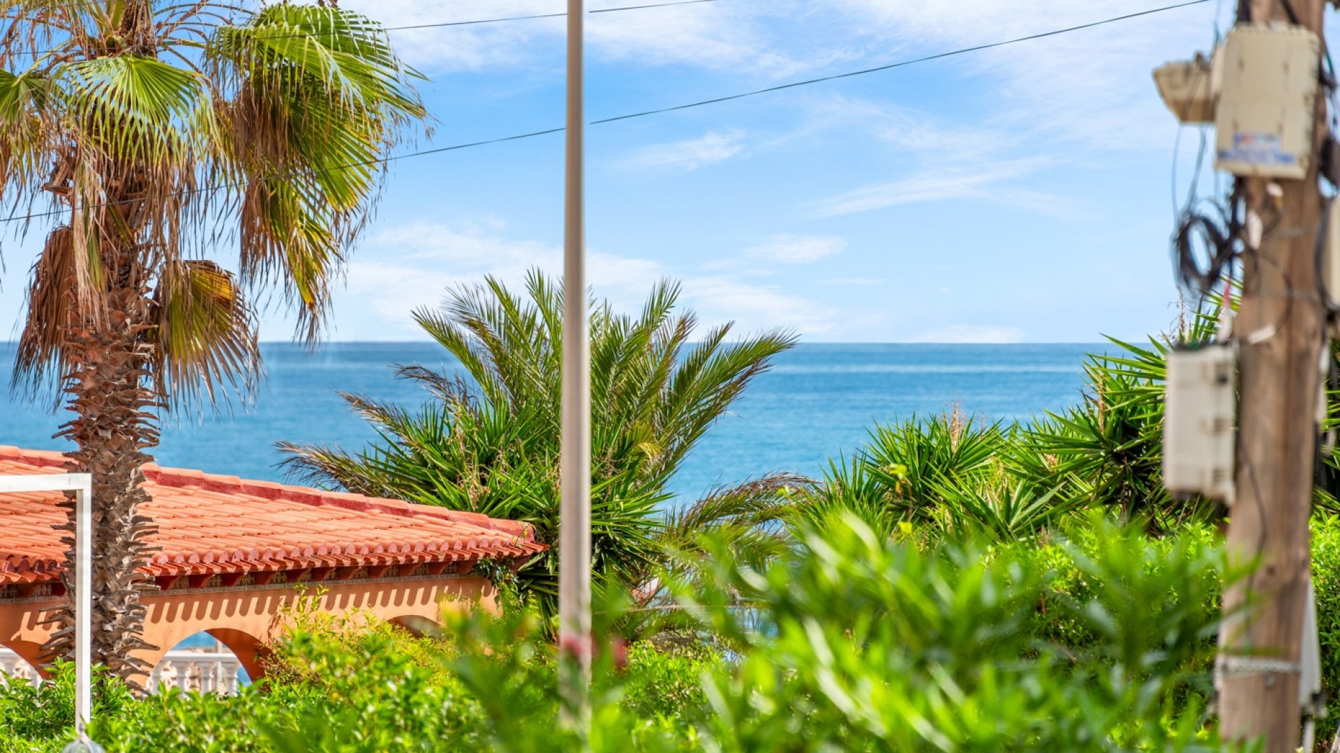 Resale - Villa -
Orihuela Costa - Punta Prima