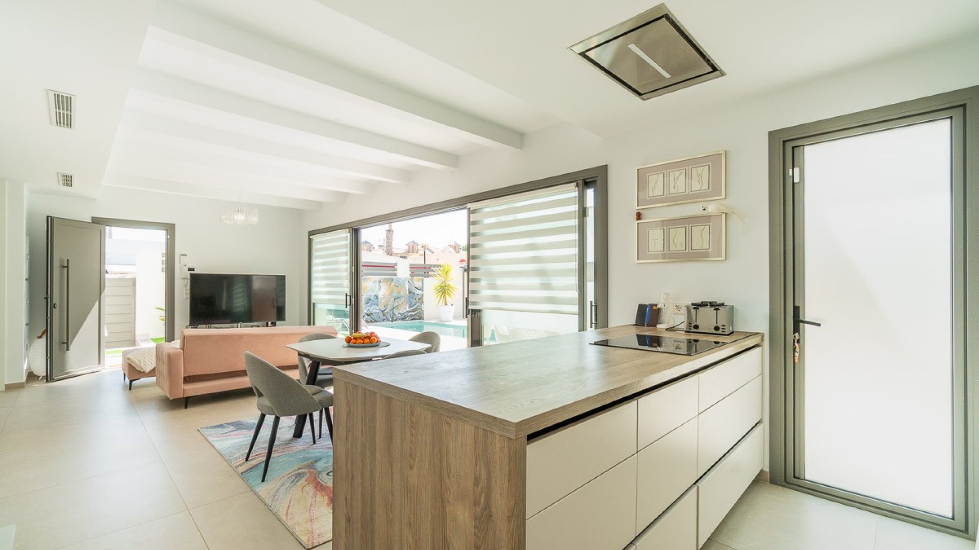 Resale - Villa -
Orihuela Costa - Villamartin Golf