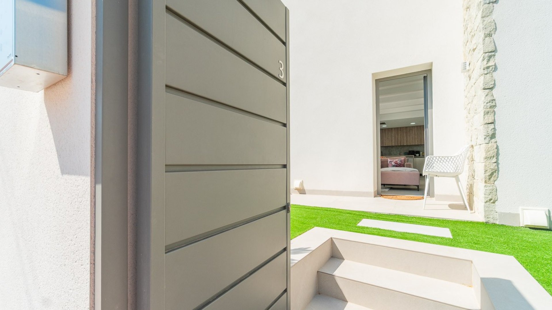 Resale - Villa -
Orihuela Costa - Villamartin Golf