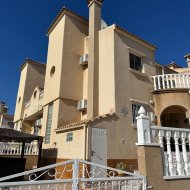 Resale - Villa -
Orihuela Costa - Villamartín