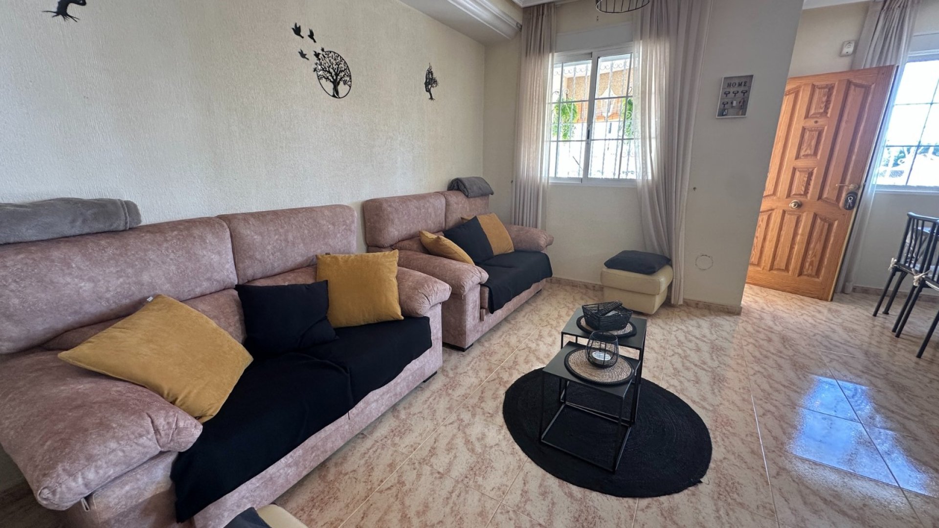 Resale - Villa -
Orihuela Costa - Villamartín