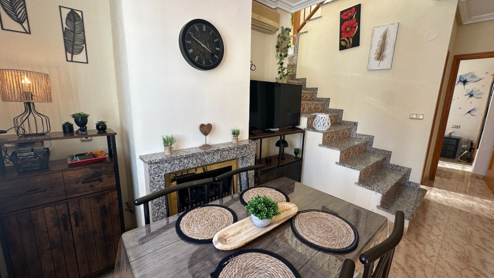 Resale - Villa -
Orihuela Costa - Villamartín