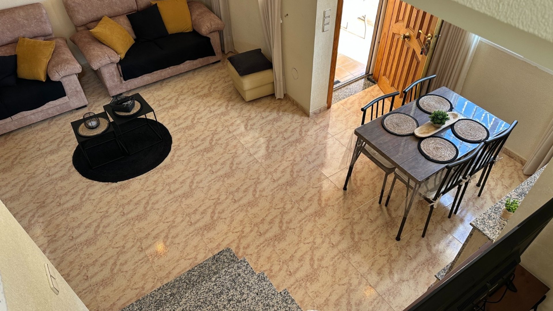 Resale - Villa -
Orihuela Costa - Villamartín