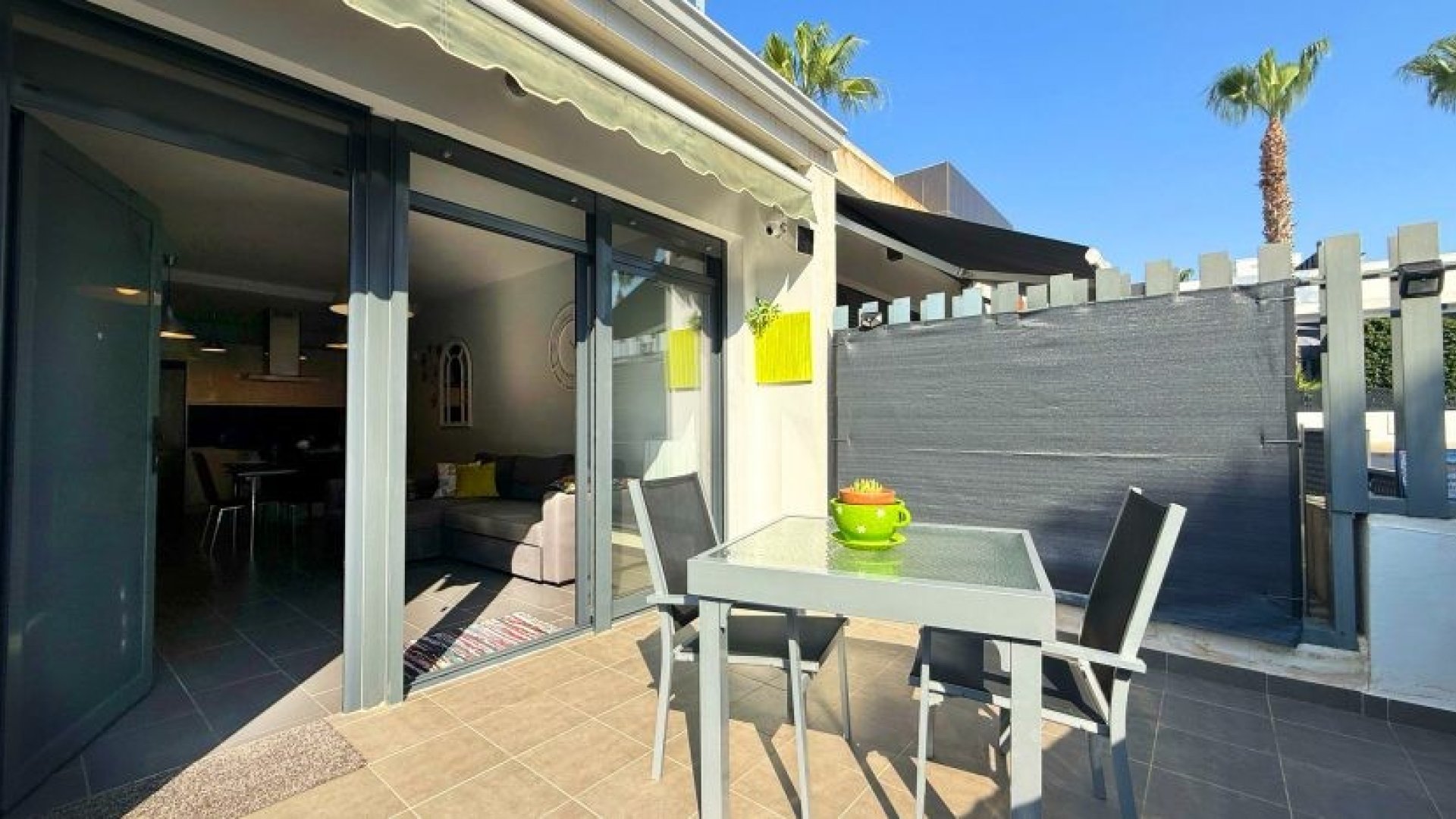 Resale - Villa -
Orihuela Costa - Villamartín