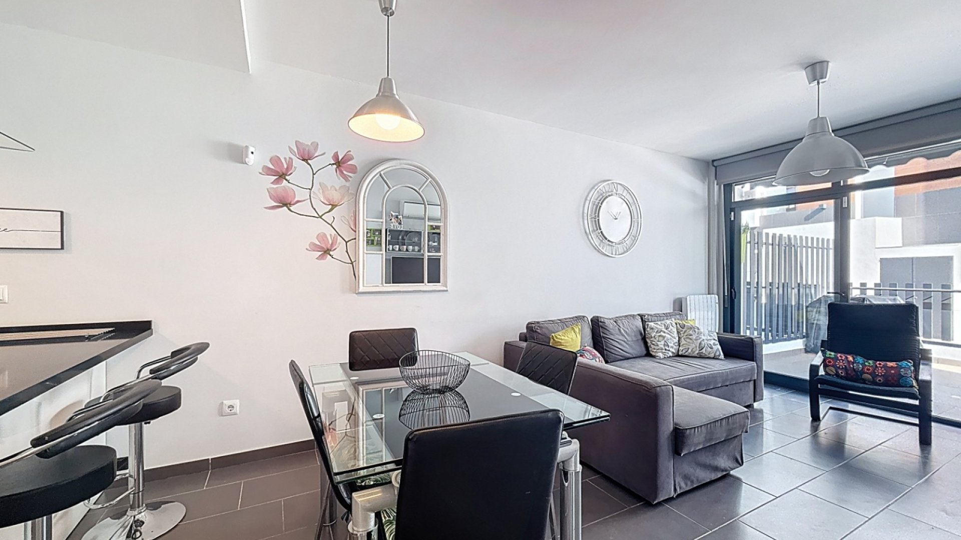 Resale - Villa -
Orihuela Costa - Villamartín