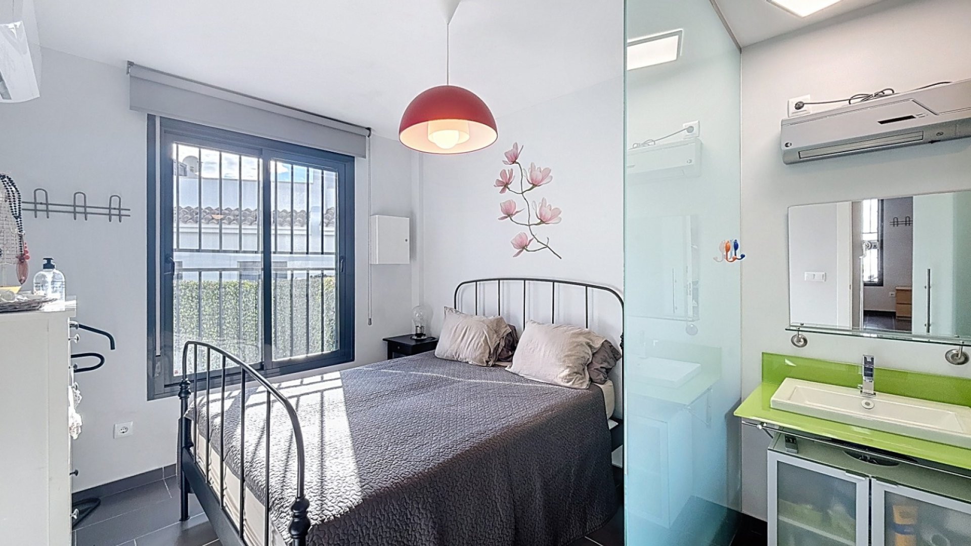 Resale - Villa -
Orihuela Costa - Villamartín