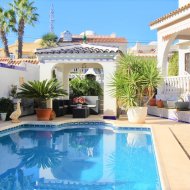 Resale - Villa -
Orihuela Costa - Villamartín