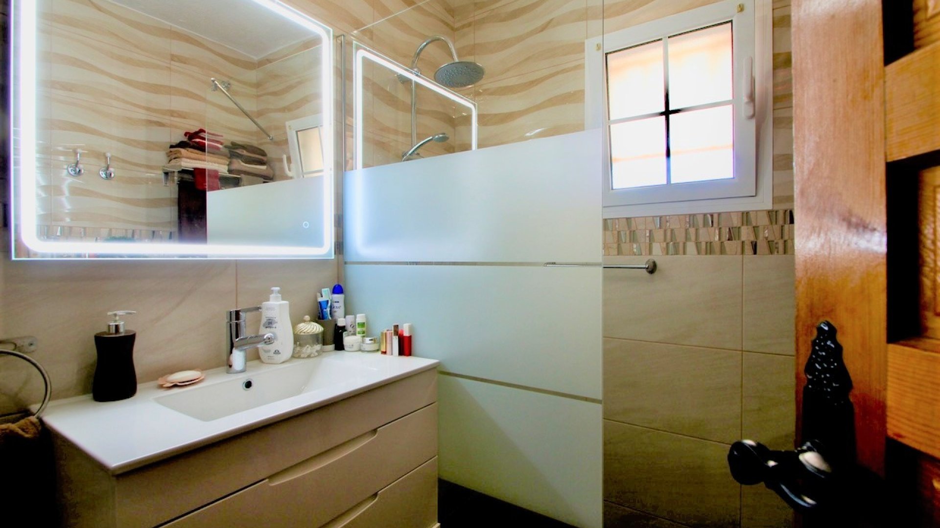 Resale - Villa -
Orihuela Costa - Villamartín