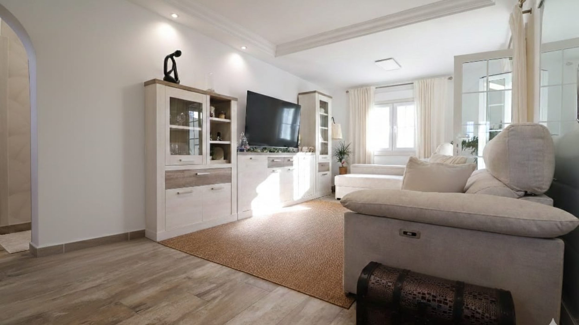 Resale - Villa -
Orihuela Costa - Villamartín