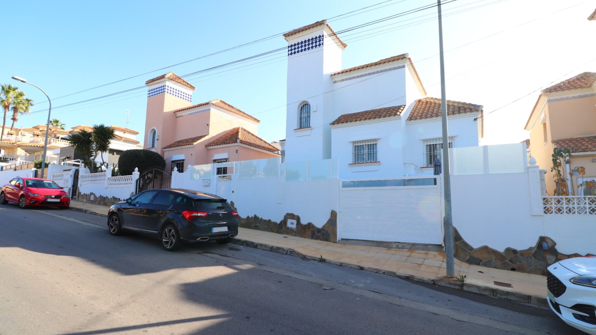 Resale - Villa -
Orihuela Costa - Villamartín