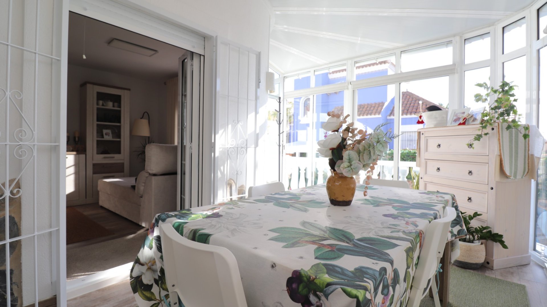 Resale - Villa -
Orihuela Costa - Villamartín