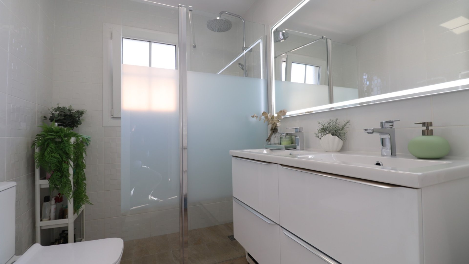 Resale - Villa -
Orihuela Costa - Villamartín