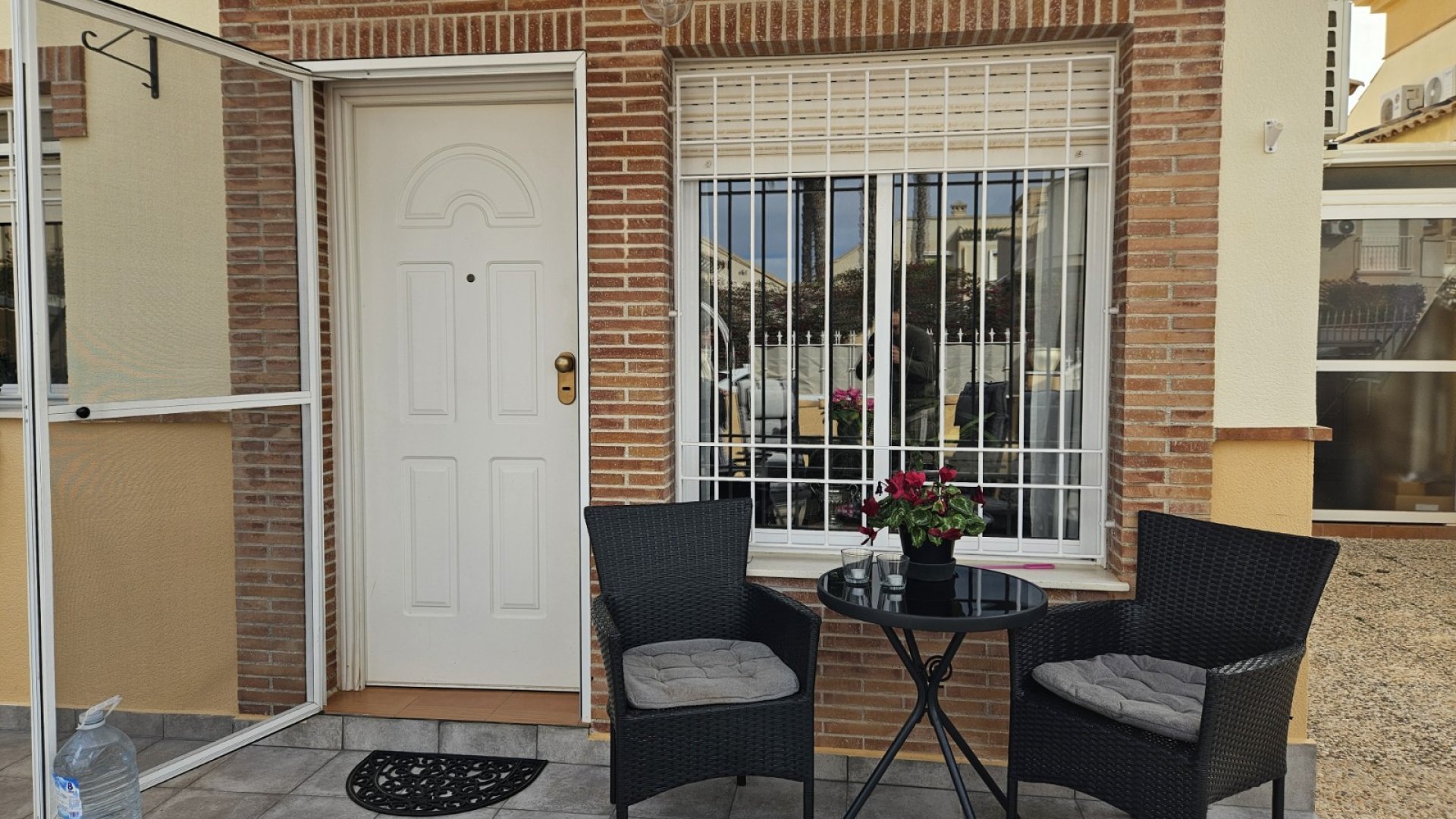 Resale - Villa -
Orihuela Costa - Villamartín