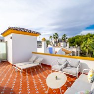 Resale - Villa -
Orihuela Costa - Villamartín