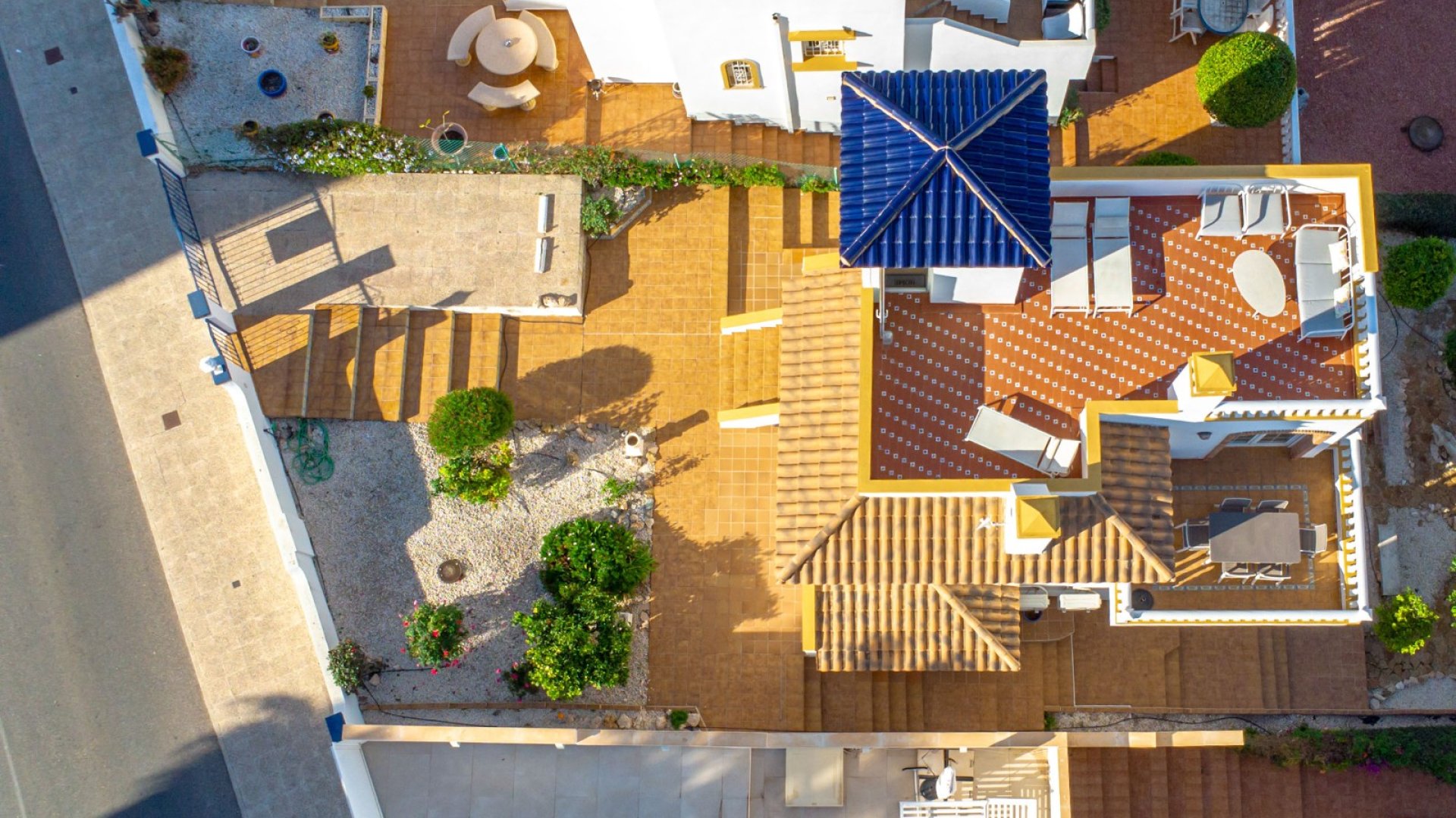 Resale - Villa -
Orihuela Costa - Villamartín