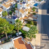 Resale - Villa -
Orihuela Costa - Villamartín