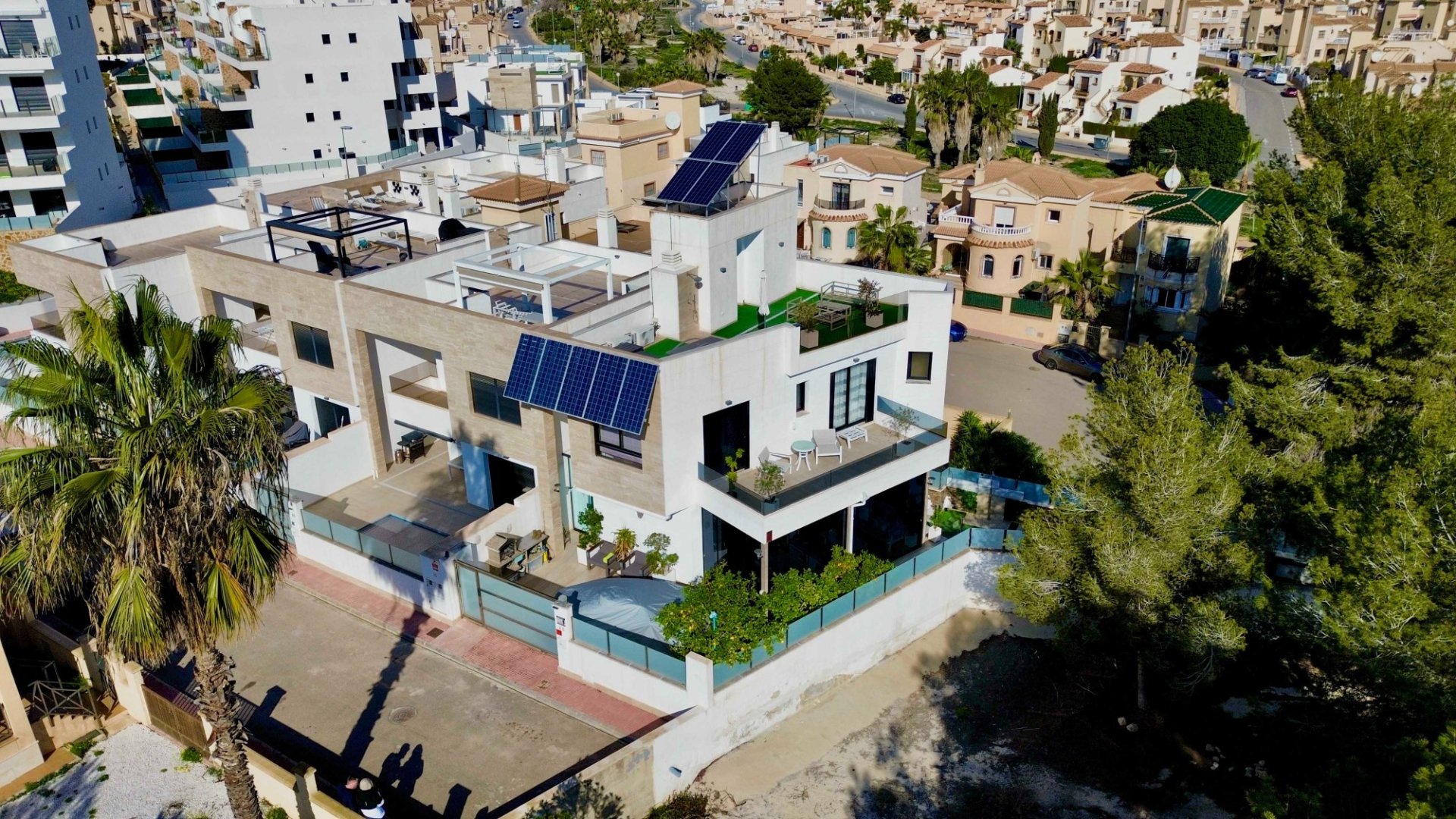 Resale - Villa -
Orihuela Costa - Villamartín