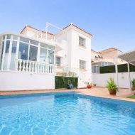 Resale - Villa -
Orihuela Costa - Villamartín