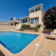 Resale - Villa -
Orihuela Costa - Villamartín