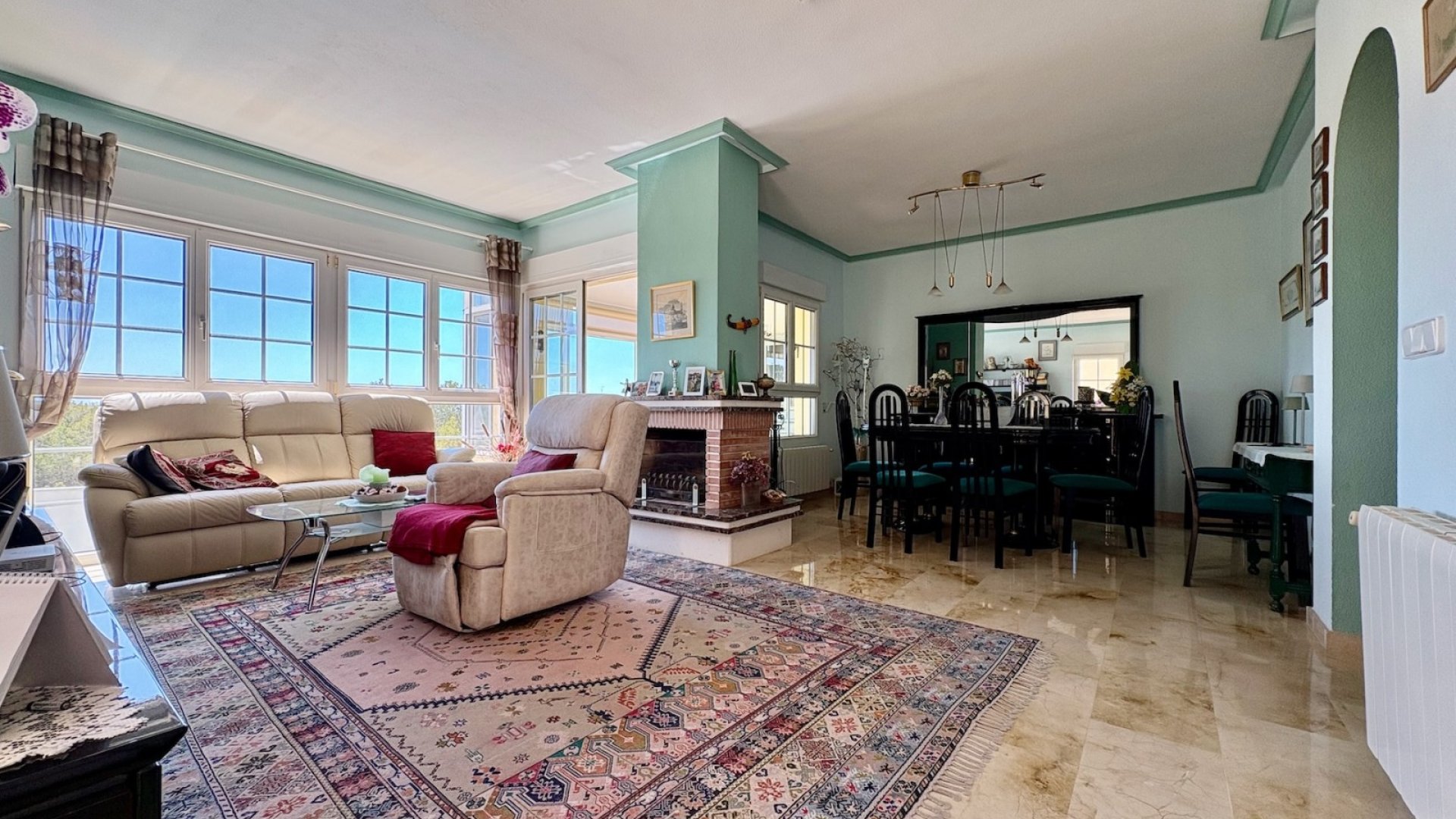 Resale - Villa -
Orihuela Costa - Villamartín