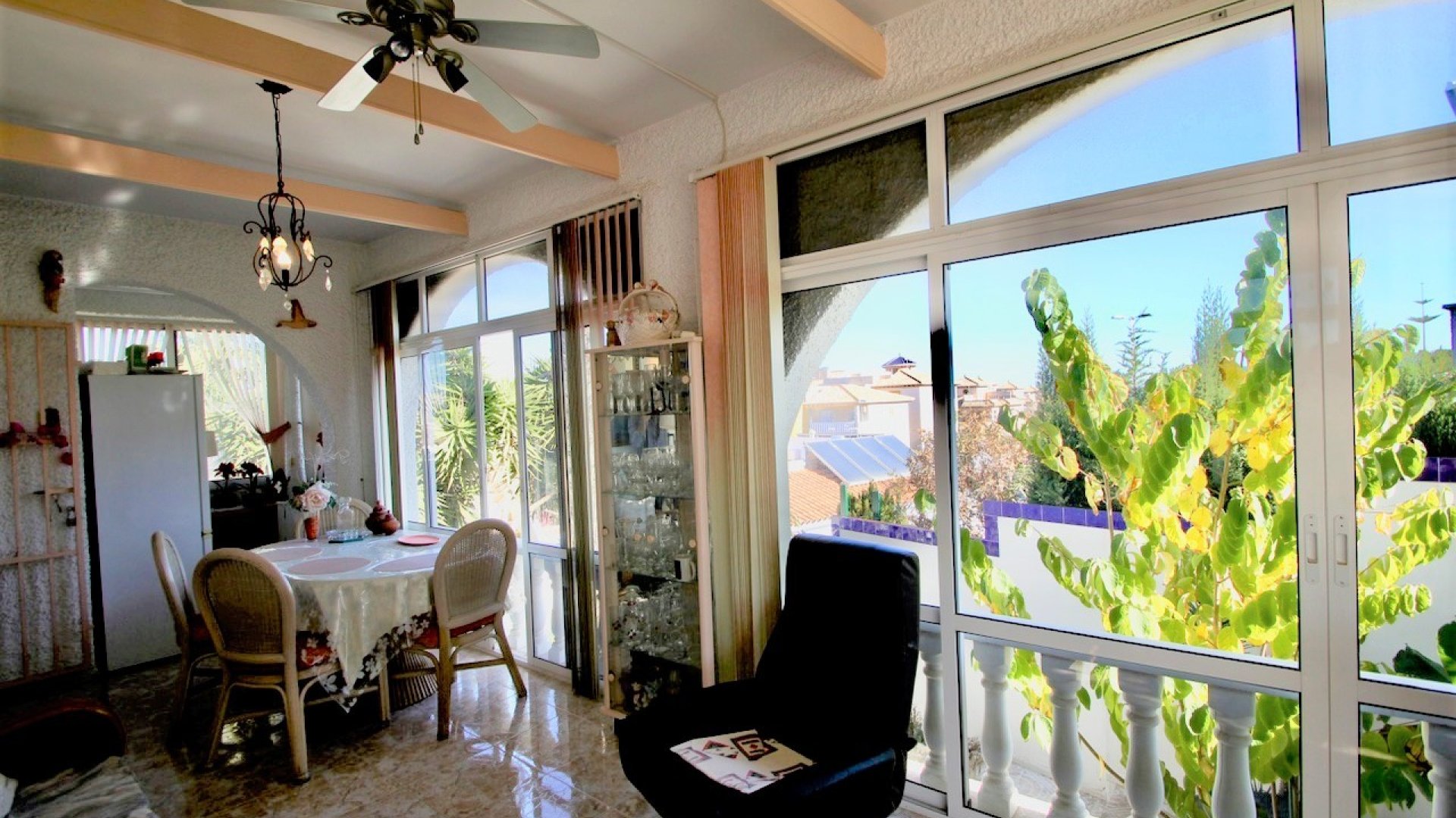 Resale - Villa -
Orihuela Costa - Villamartín