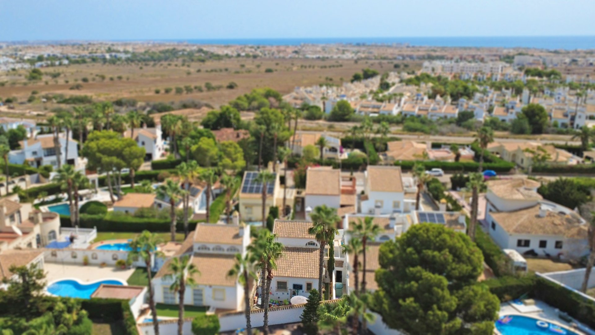 Resale - Villa -
Orihuela Costa - Villamartín