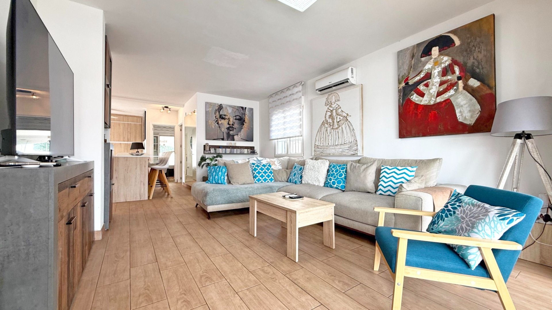 Resale - Villa -
Orihuela Costa - Villamartín